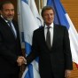 Mohamed Bouhamidi-Le succès algérien des idées de Bernard Kouchner : des Palestiniens collabos comme argument contre la&nbsp;Palestine.